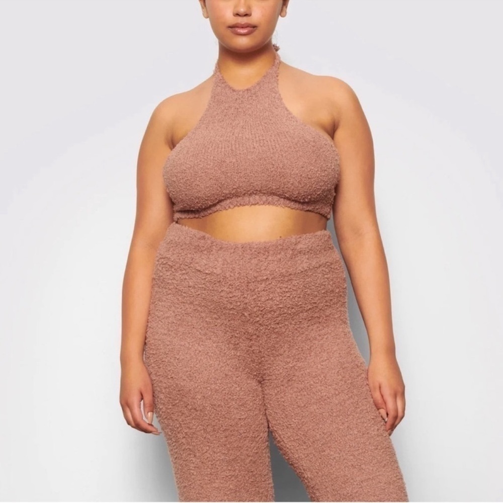 SKIMS Halter Neck Fuzzy Teddy Cropped Top Rose Clay Color Size L/XL Women’s